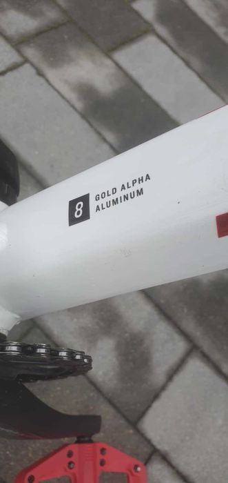 Trek x-caliber 8 crystal white