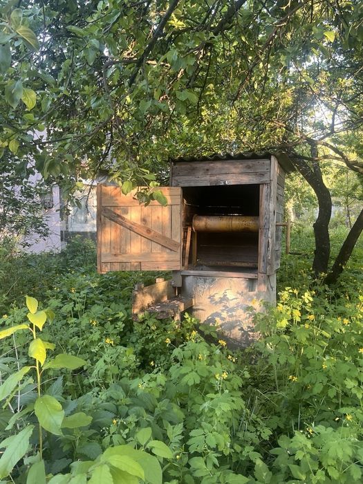 Продам ділянку з будинком Жит.обл.