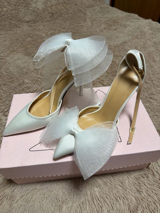 Туфлі білі Nikk Store з бантиками, розмір 38, нові