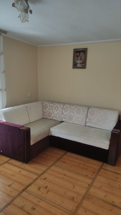 Продаж будинку з сонячними батареями на 30 квт світла