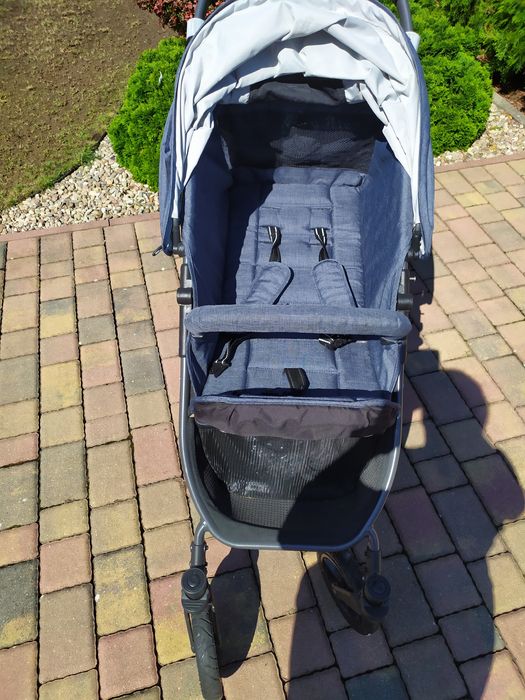 Wózek dziecięcy Valco beby Snap4 pompowane koła