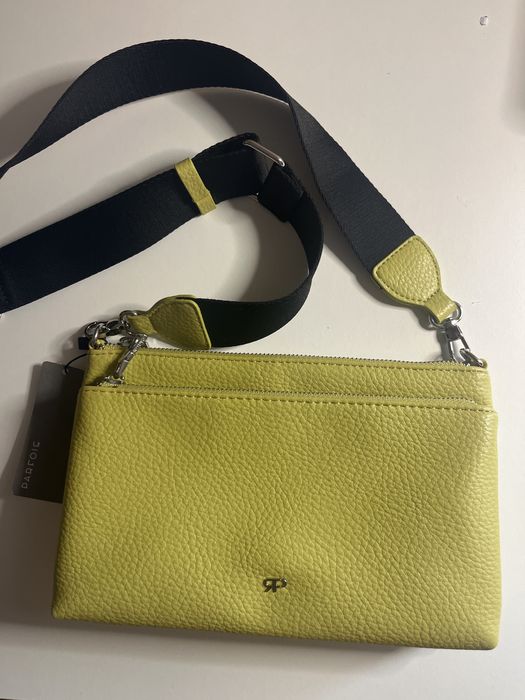 Mala a tira colo parfois