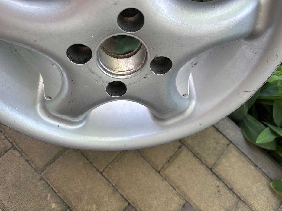 Диск 4х100 R15 vw