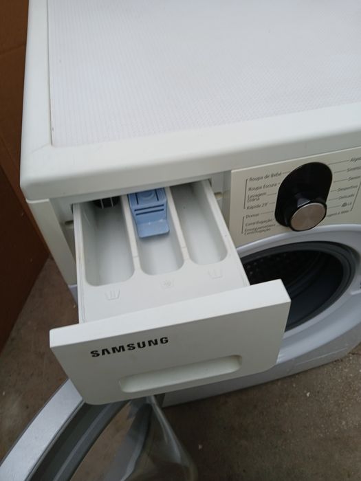 Máquina de lavar roupa Samsung 8 kgs