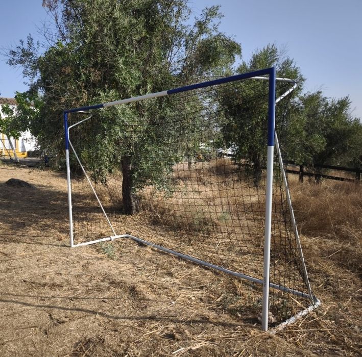 Baliza 300x200 usava apenas durante 1 mês