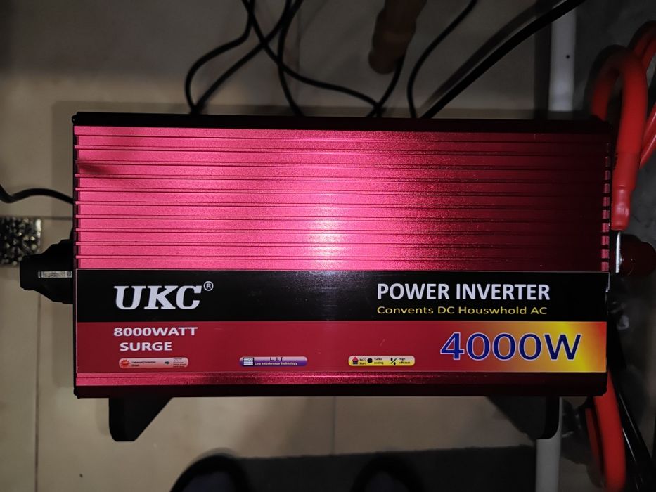Потужний інвертор UKC 12V-220V AR 4000W