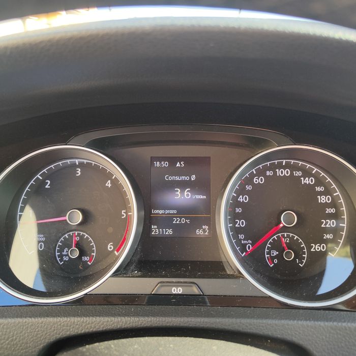Vw Golf 2016 carrinha 2.0 150cv Highline