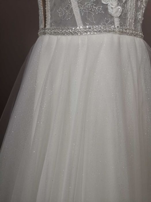 Suknia ślubna 40/42. Welon GTARIS