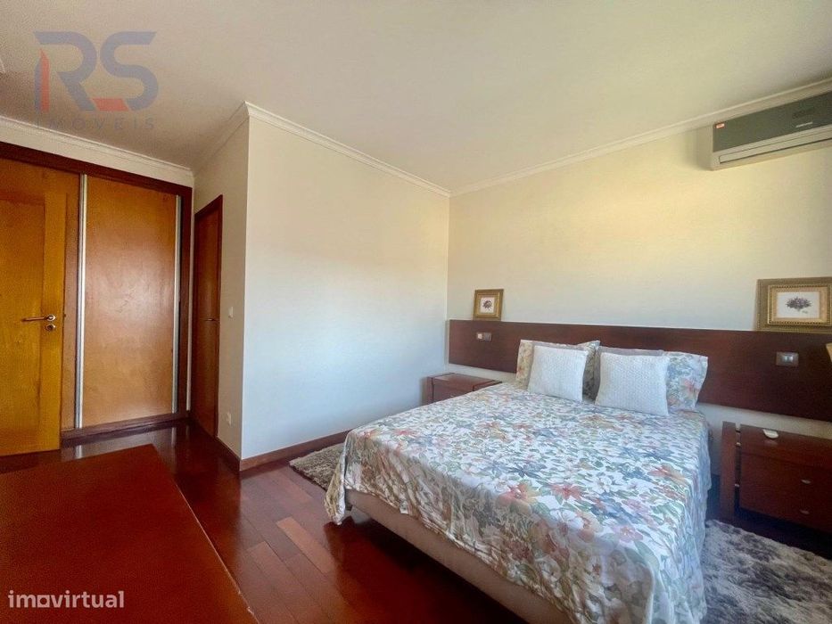 Moradia T5 2 frentes, Castelo da Maia