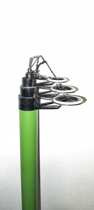 Canas e carretos molinetes de pesca Vega e Sofi