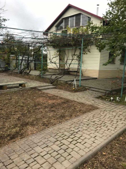 дом-дача, берег лимана, до моря 5 км.