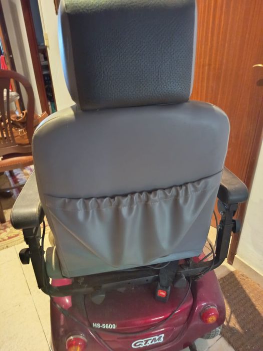 Cadeira de rodas elétrica