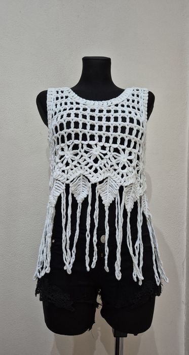Bluzka boho ażurowa top narzutka biała frędzle uni