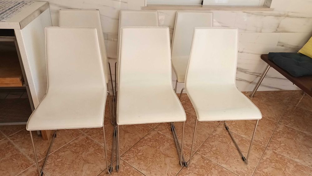 Conjunto de 6 cadeiras de qualidade.