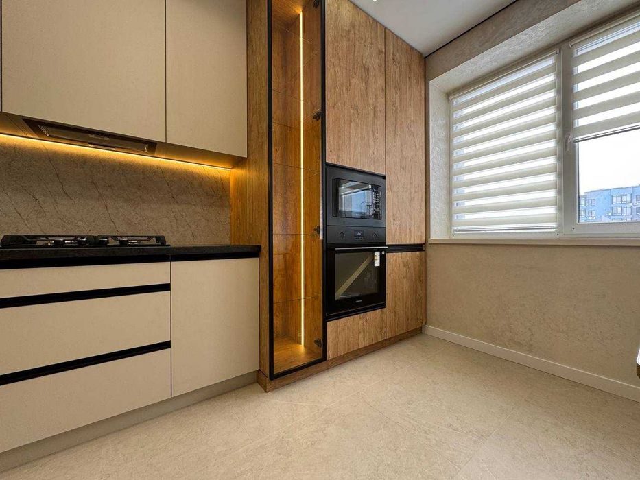 БЕЗ КОМІСІЇ !!!Стильна півторачка у центрі міста