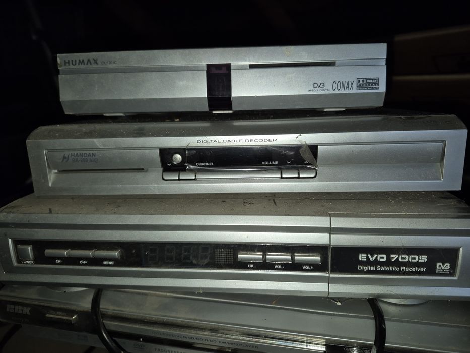 Супутнікові тюнери бу