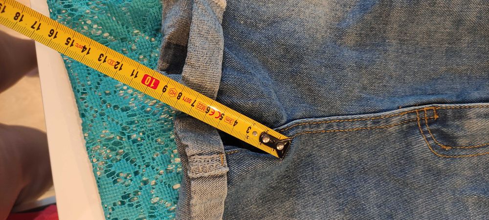 Spodenki krótkie stan bdb r. M