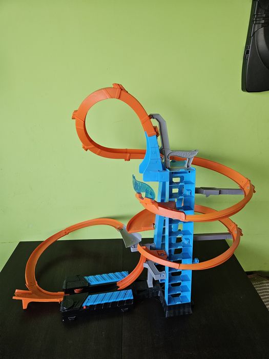 Seraw hot whells na baterie spirala wyrzutnia Hot Wheels Wieża Podniebne Kraksy tor 80 cm launcher