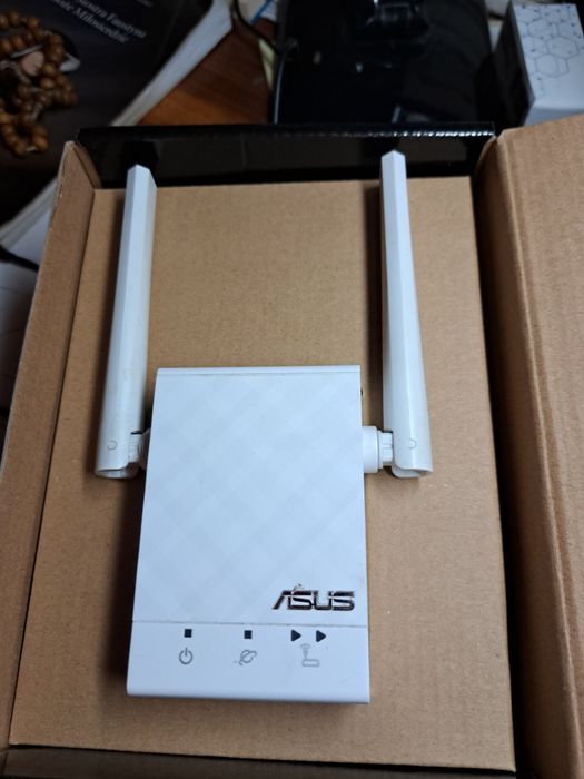 Sprzedam  repeater wi-fi Asus AC-51