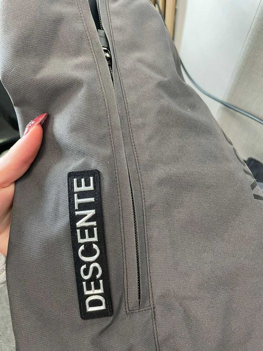 OKAZJA Nowe spodnie narciarskie DESCENTE L - profesjonalne, premium
