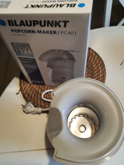 Urządzenie do popcornu bez tłuszczu Blaupunkt biały 1200W
