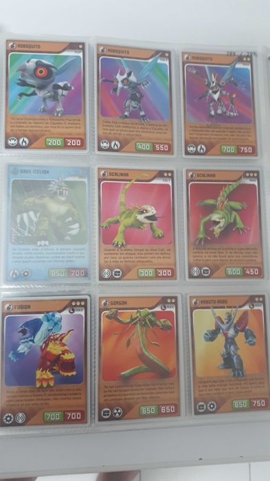 Jogo de cartas colecionáveis INVIZIMALS