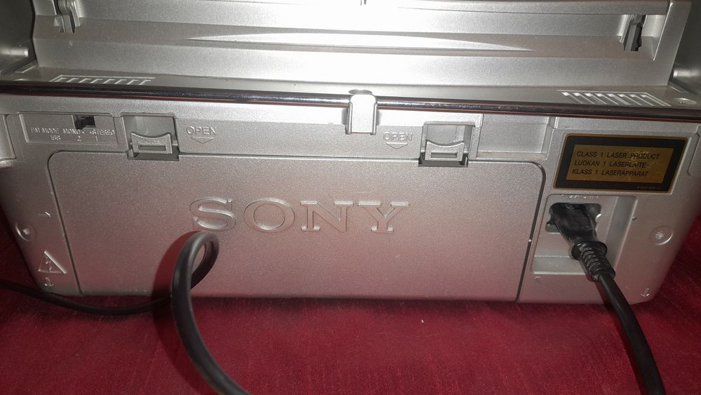 Rádio Sony vintage