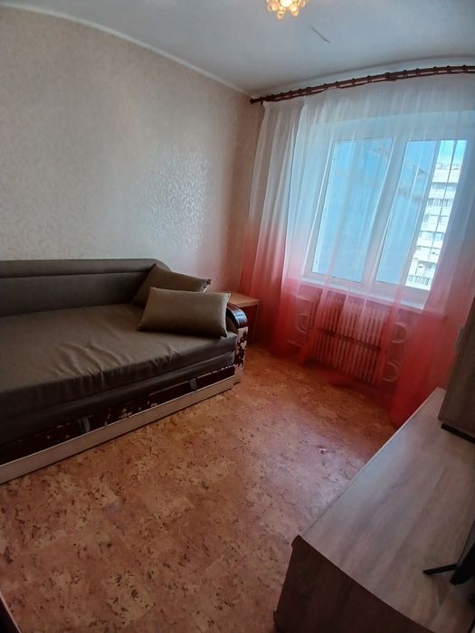 Срочно продам 3-х Чешку! В районе Карата.