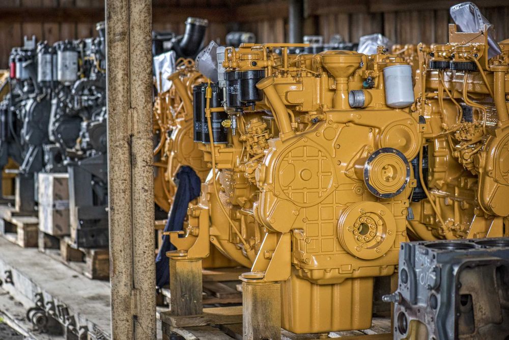 Silnik spalinowy - Komatsu SAA6D114E-1