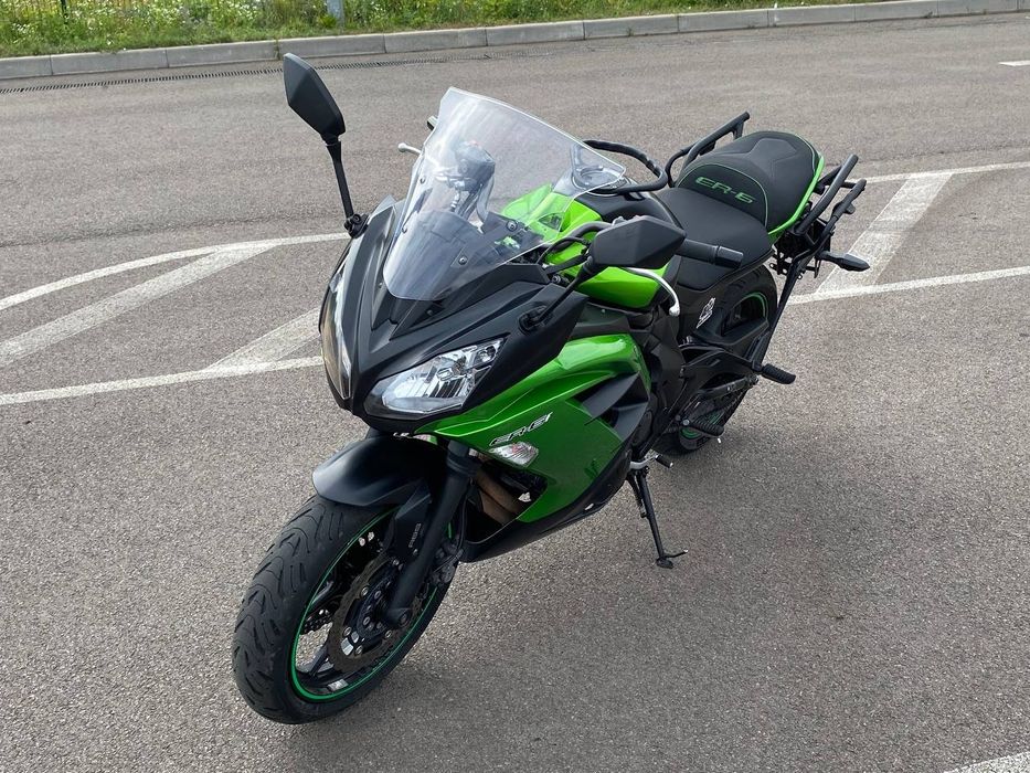 Kawasaki ER-6F на документах