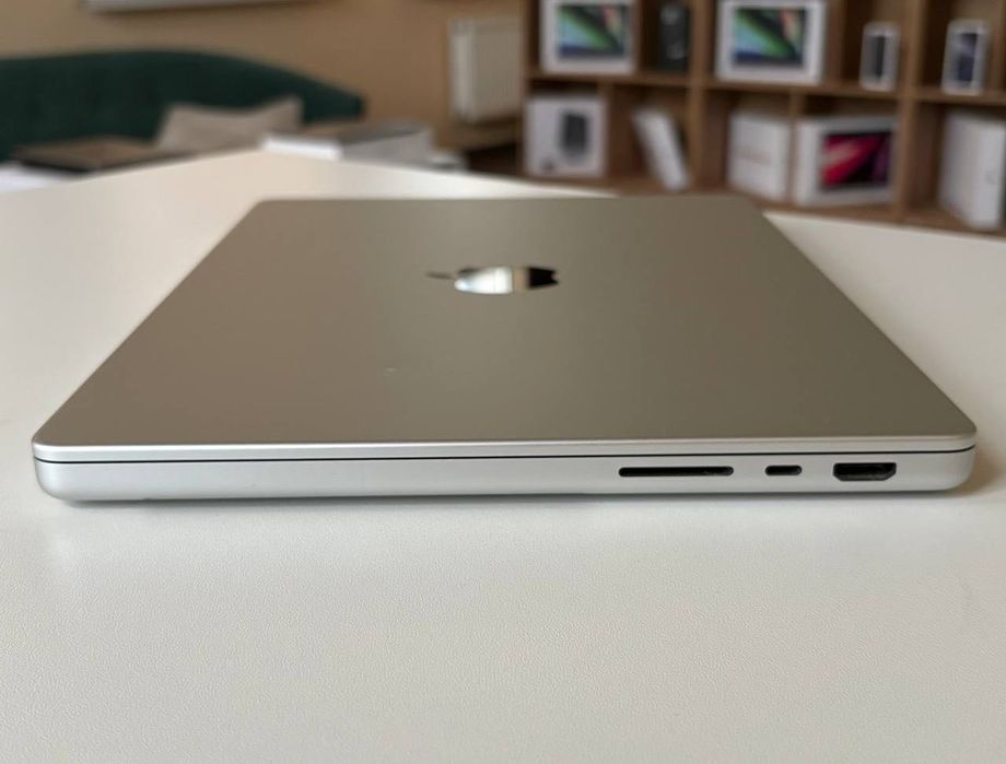 MacBook Pro 14” Silver 2021 MKGR3 M1pro, 16GB, 512SSD