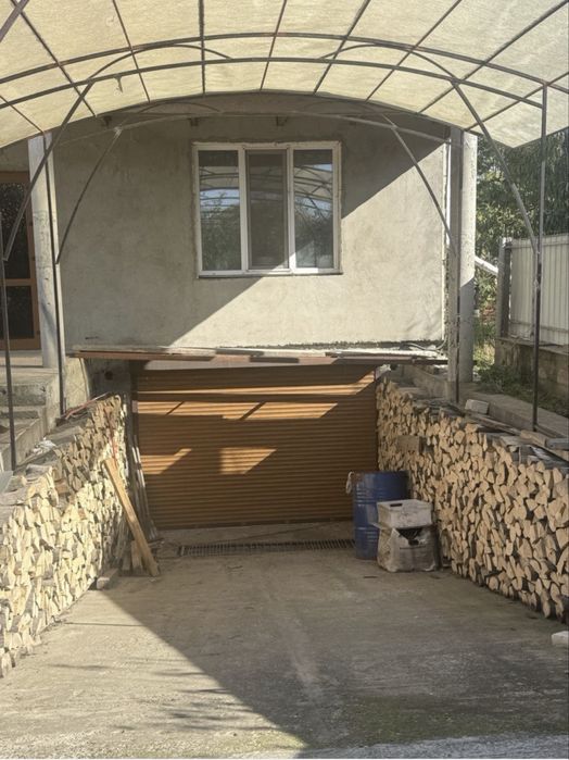 Большой добротный дом на Плавневой со всей мебелью и техникой