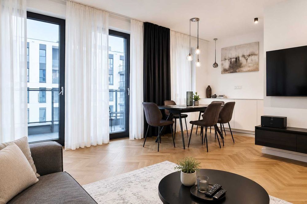 4-pokoje|Apartamentowiec|Zwierzęta|Garaż|Klima