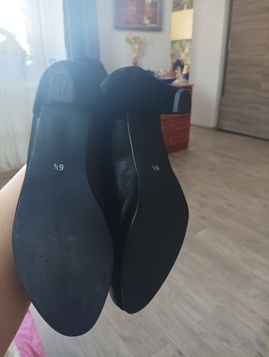 Шкіряні туфлі нові