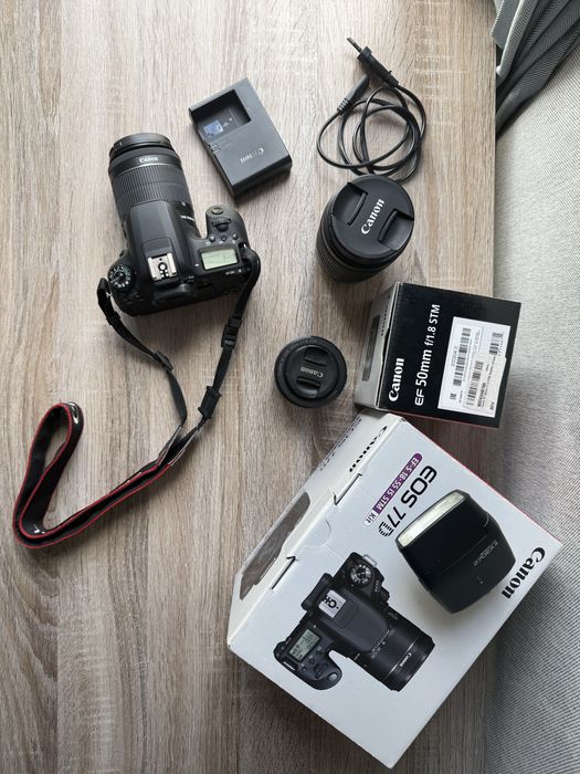 Canon EOS 77D + Objetivas + Flash + Comando