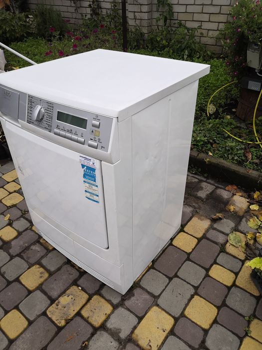 Продам сушильну машину Електро AEG люкс