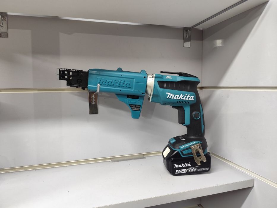 Makita DFS 452 безщітковий акумуляторний стрічковий шуруповерт Макіта