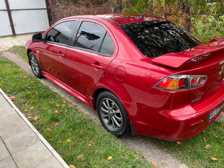 Mitsubishi Lancer X 2011