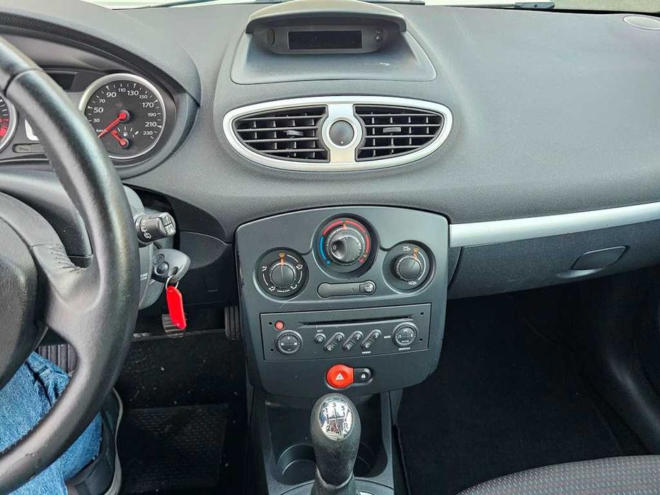 Renault Clio 1.2i 16v 75Cv 03/2009