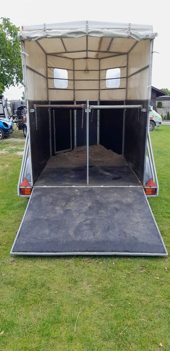 Koniarka przyczepka  do przewozu koni