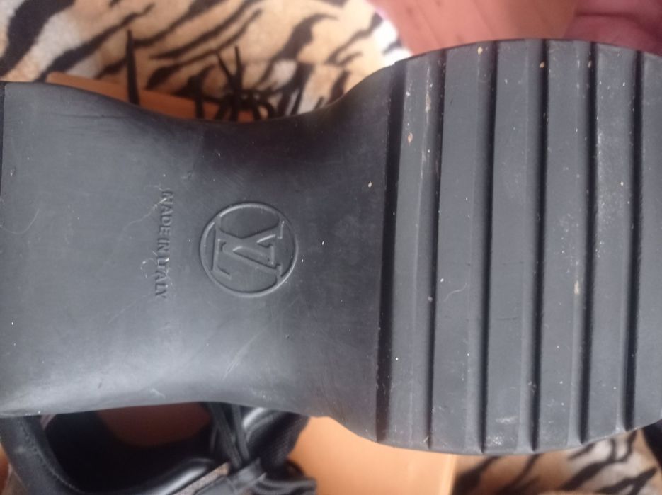 Кроссовки Louis vuitton