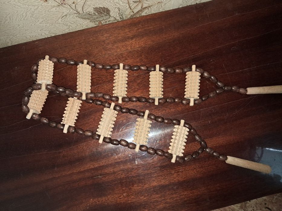 Массажёр деревянный