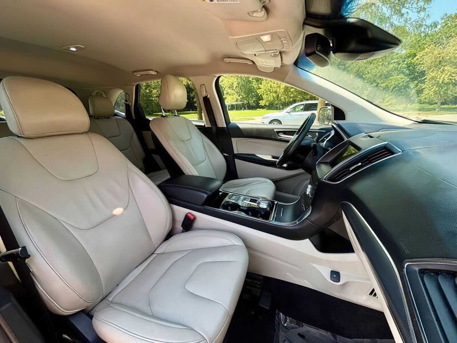 Ford Edge Titanium      2019