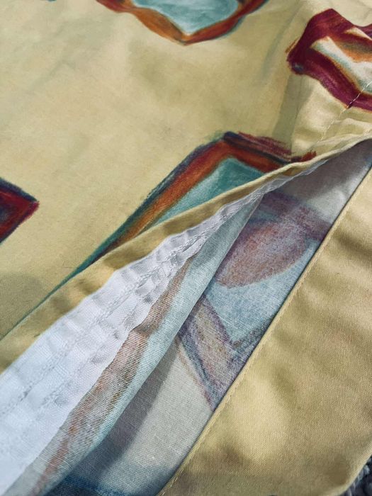 Piękne dwie poszewki na poduszki pościel zolta