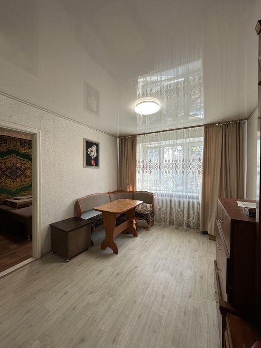 Продам 2 комнаты в коммунальной квартире на Котовского (287-317)