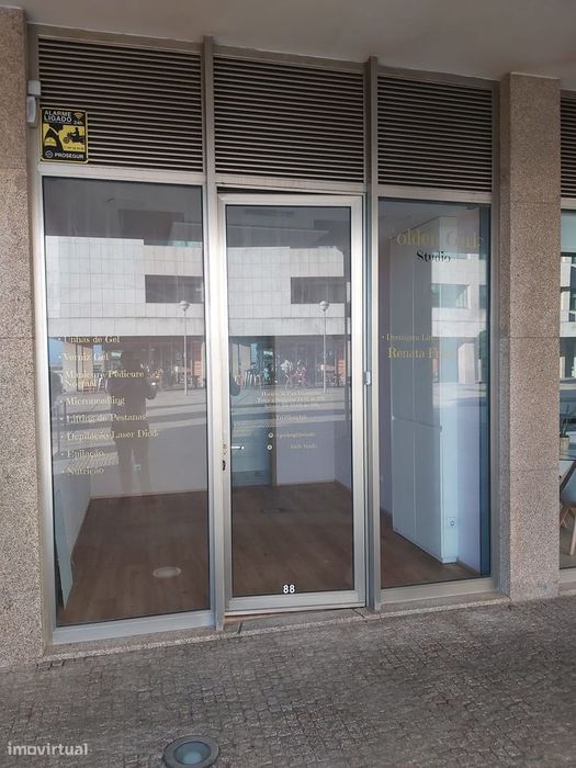 Loja para Arrendamento