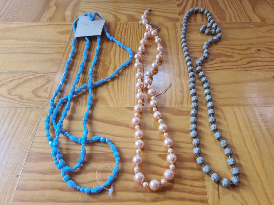 Conjunto de 43 colares