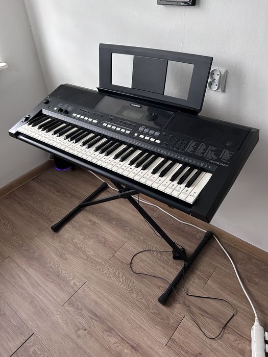 Kayboard Yamaha PSR E433
