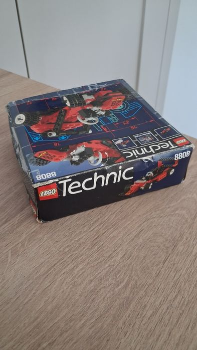 LEGO system 8808 Technic - Samochód wyścigowy Formula I