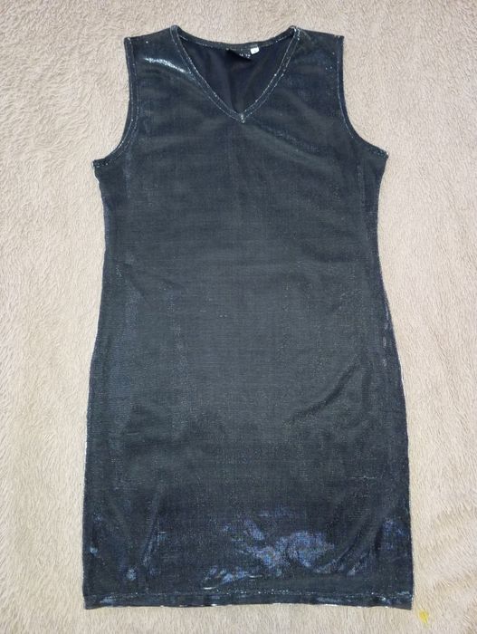 Блискуче плаття сукня